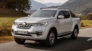 Renault Alaskan - front
