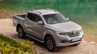 Renault Alaskan - front static