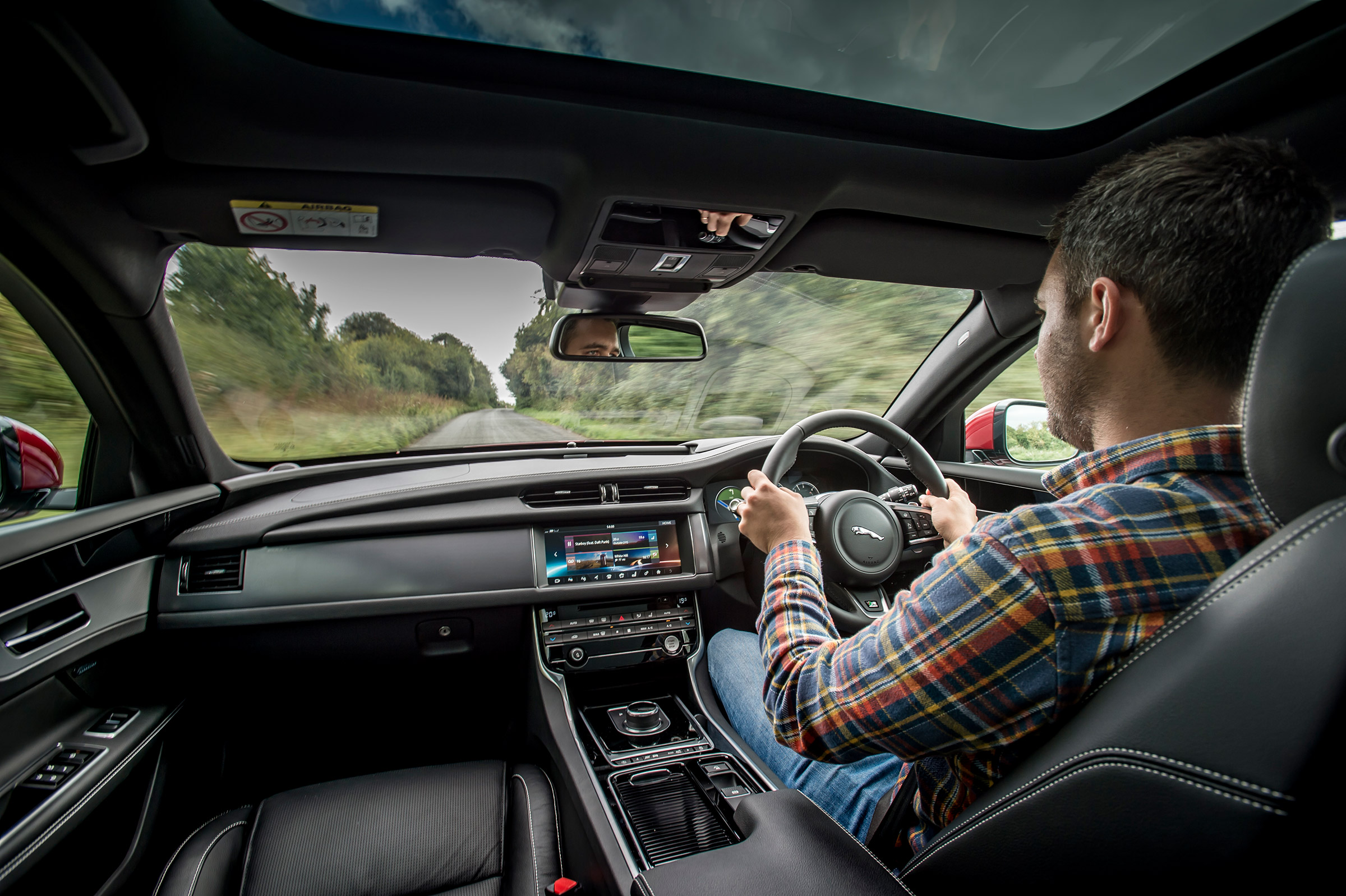 Jaguar XF Sportbrake - Richard Ingram