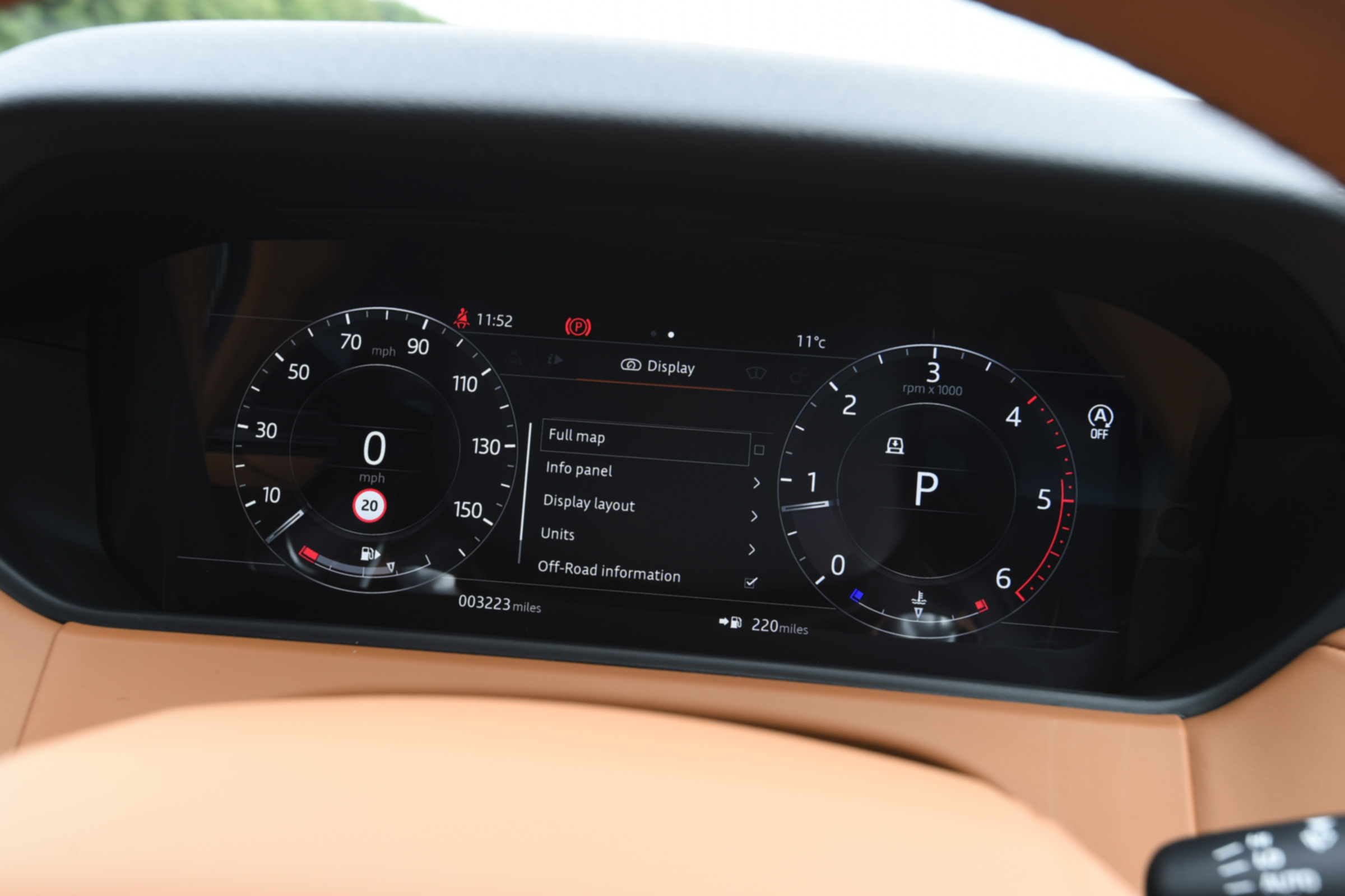 Range Rover Velar - dials