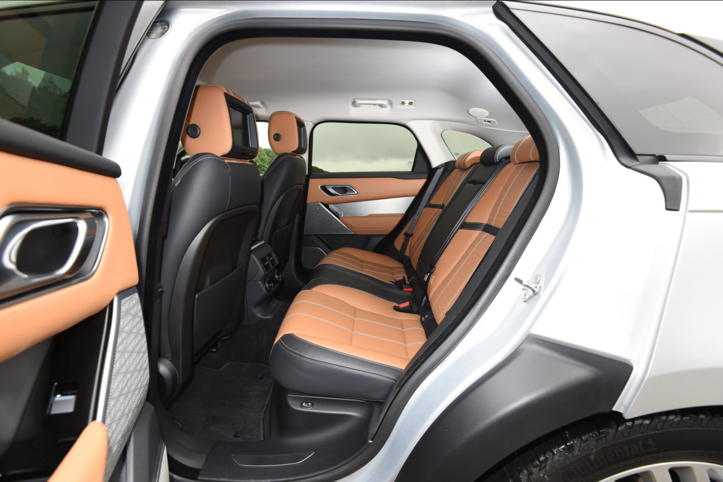 Range Rover Velar - rear bench