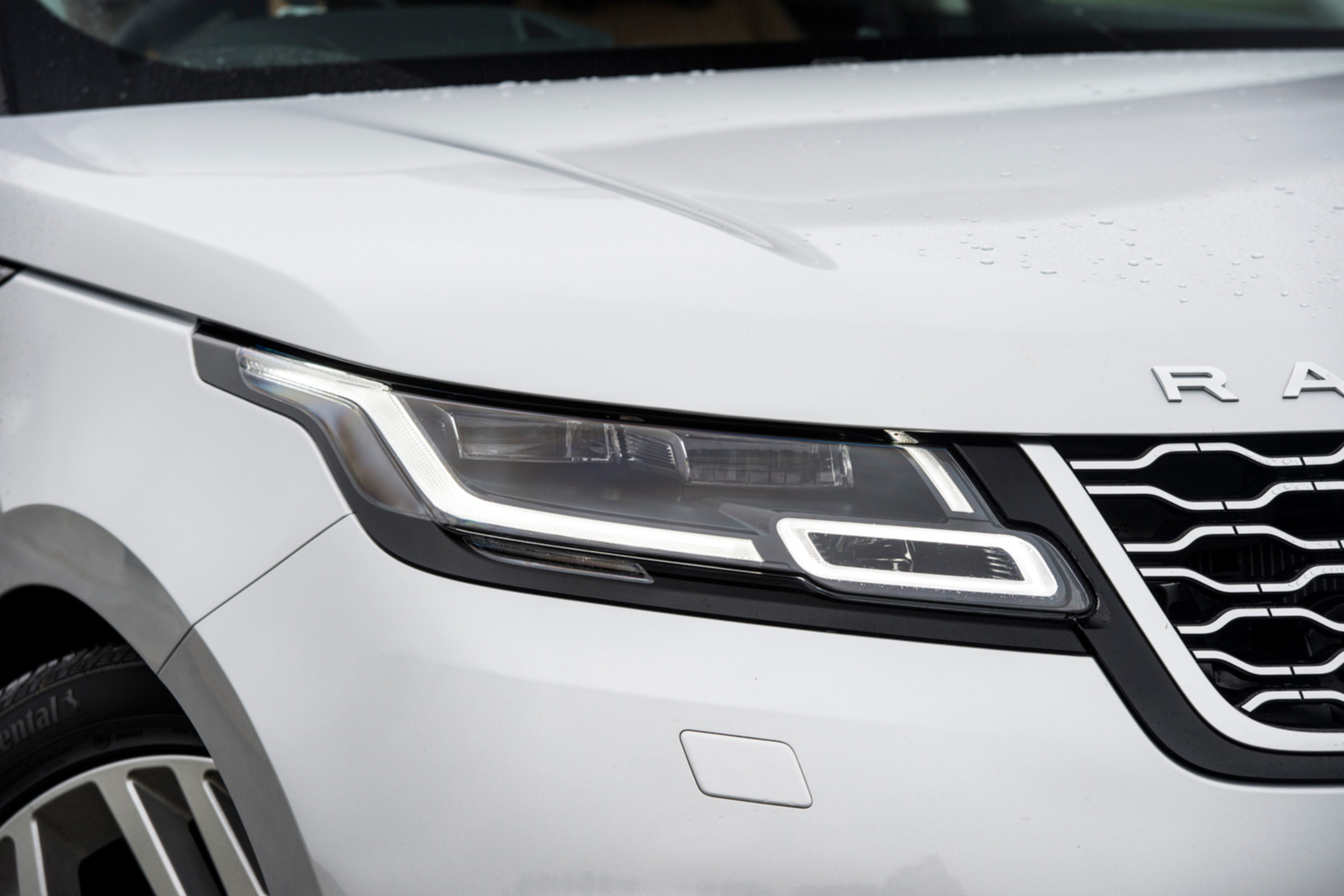 Range Rover Velar - headlight