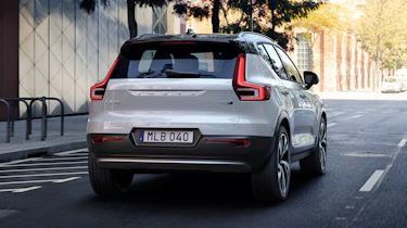 Volvo XC40 - rear