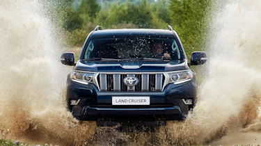 2018 Toyota Land Cruiser facelift front