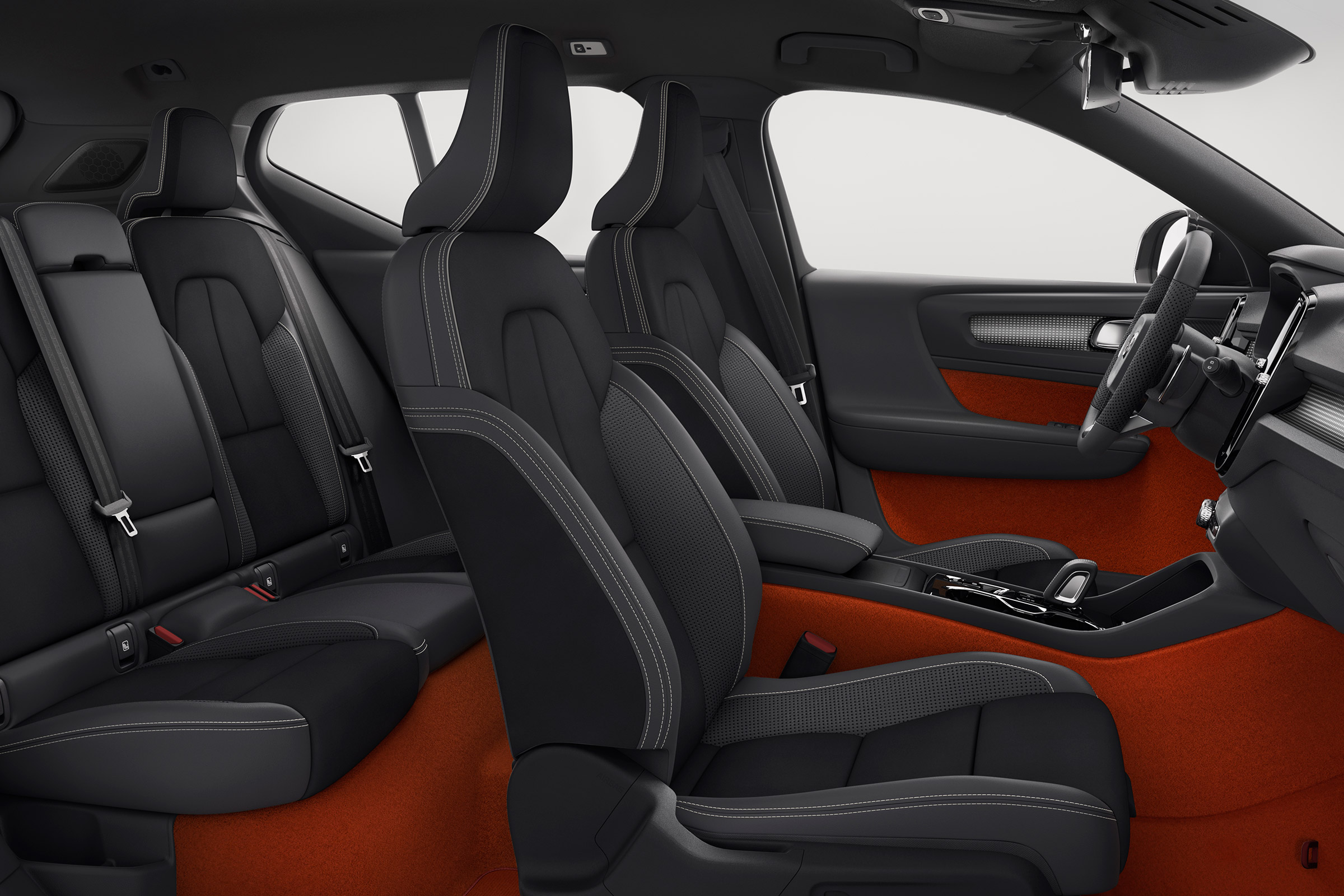 Volvo XC40 - front seats