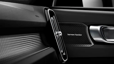 Volvo XC40 - speaker