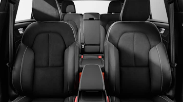 Volvo XC40 - seats