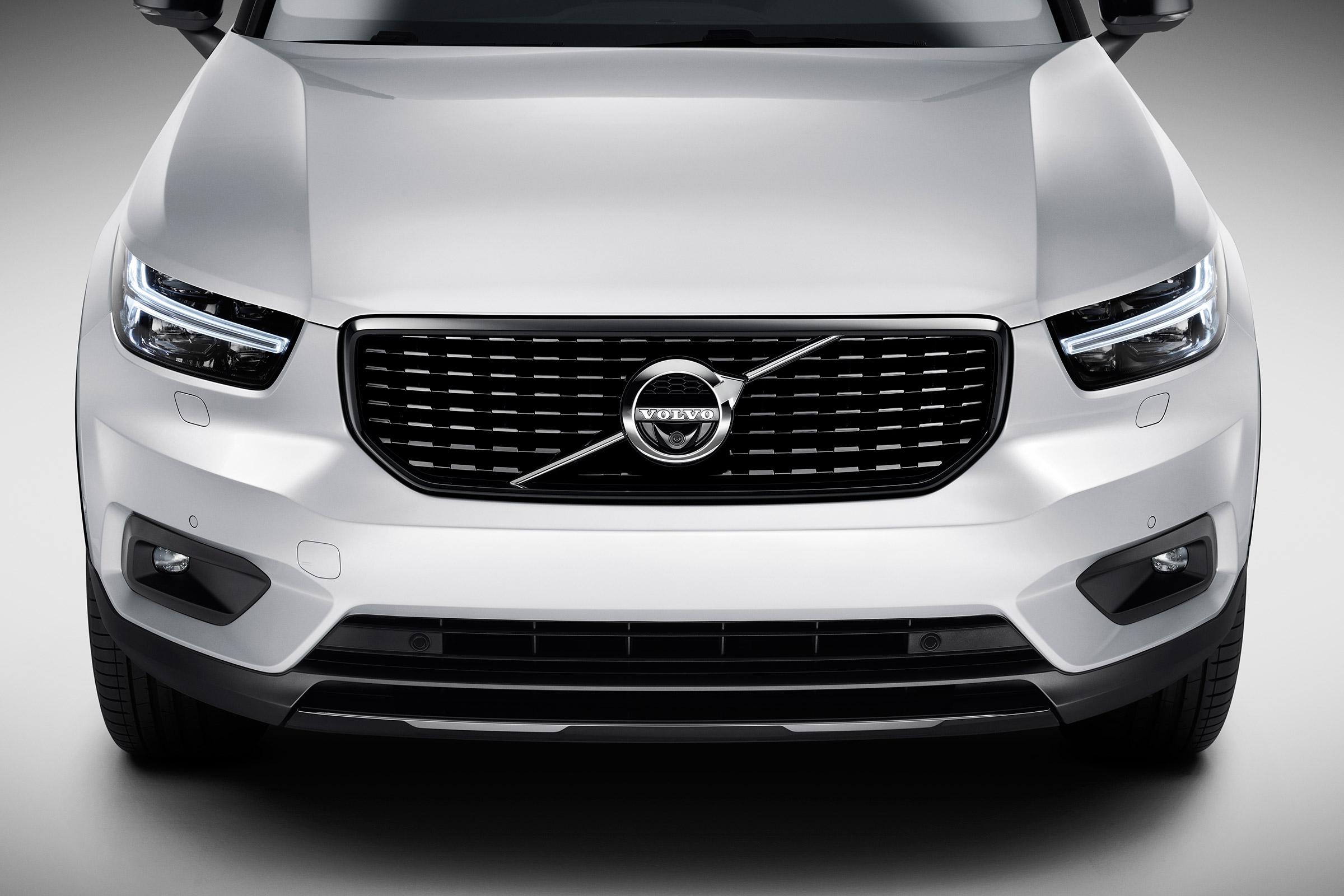Volvo XC40 - grille