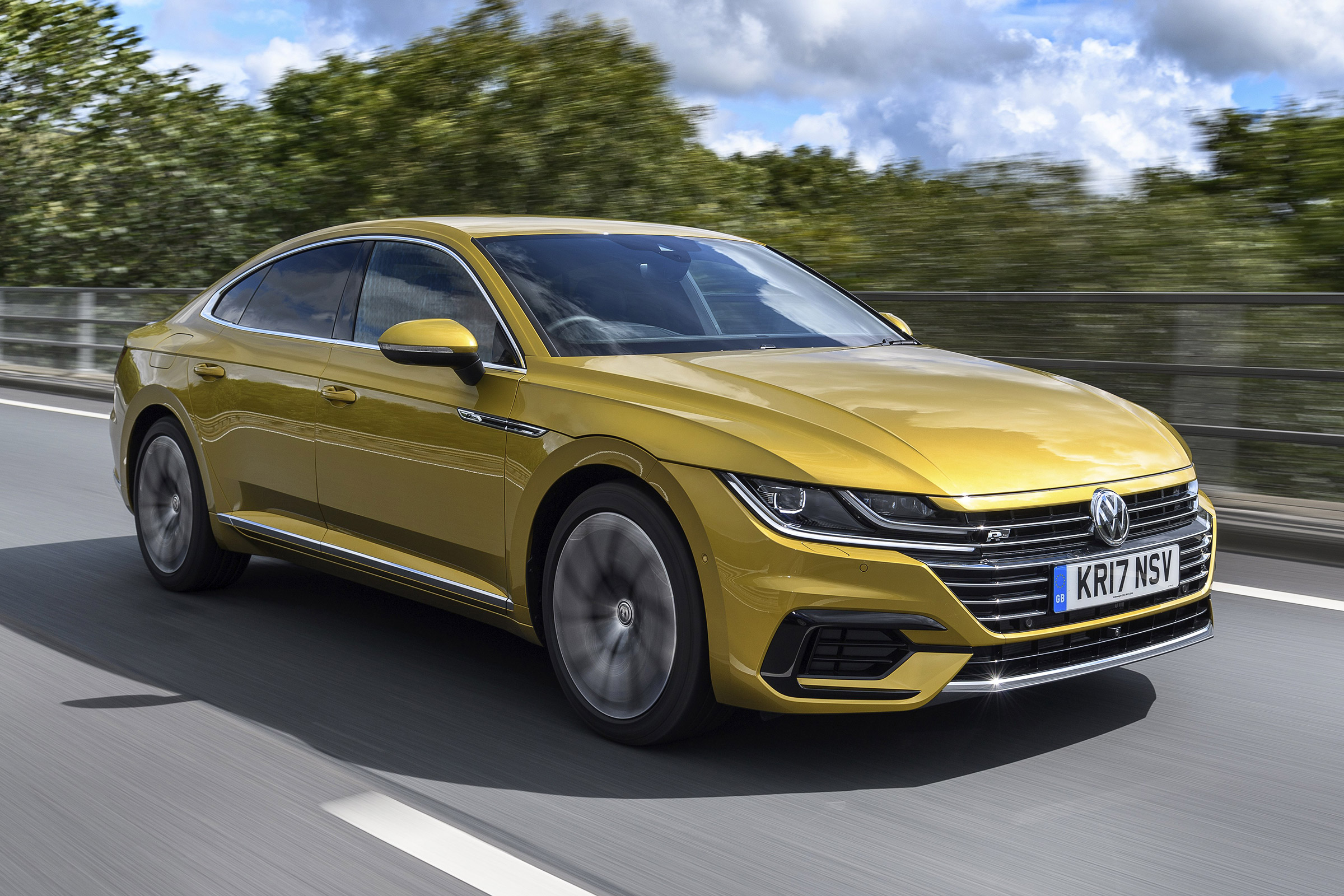 Volkswagen Arteon - front