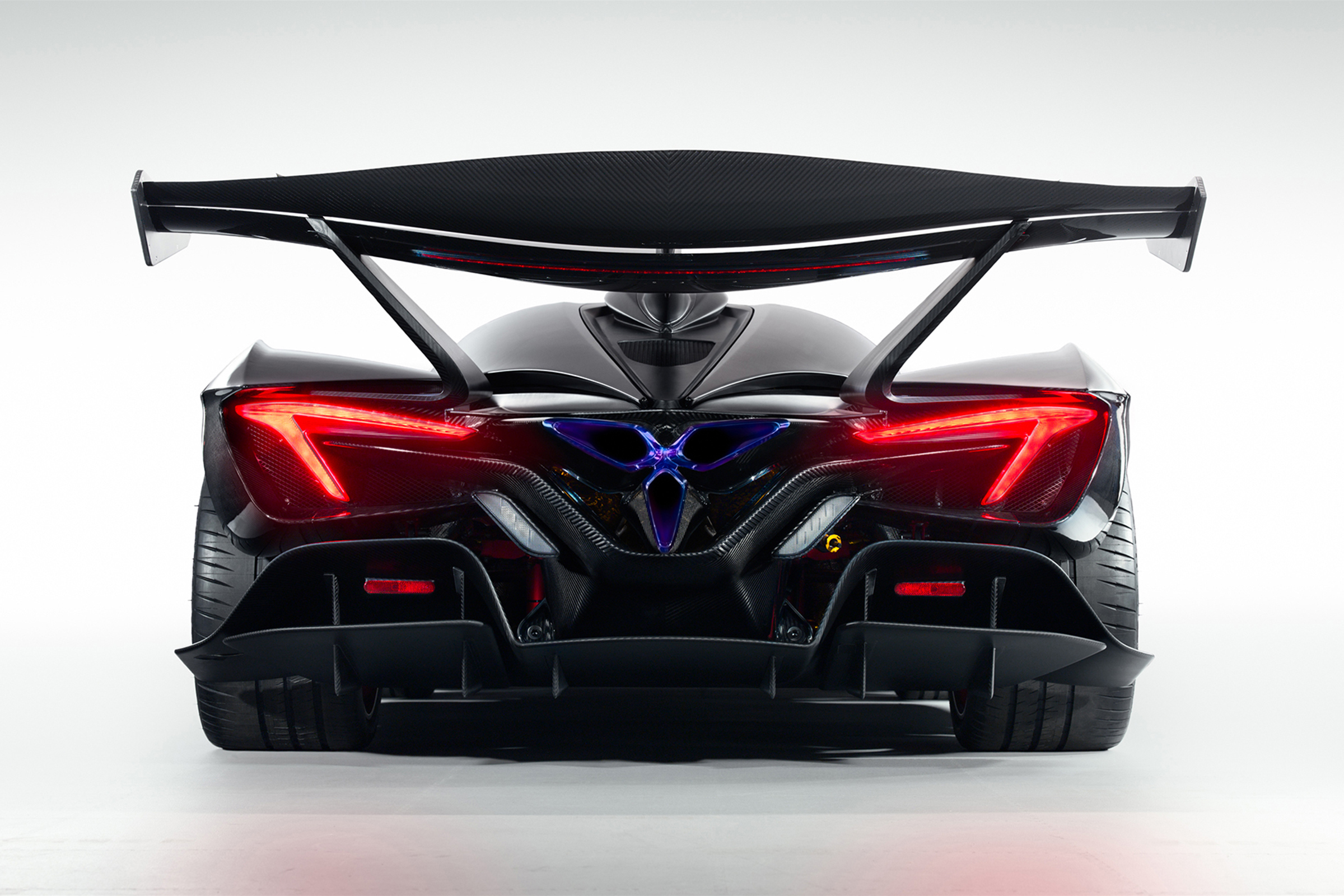 Apollo IE rear