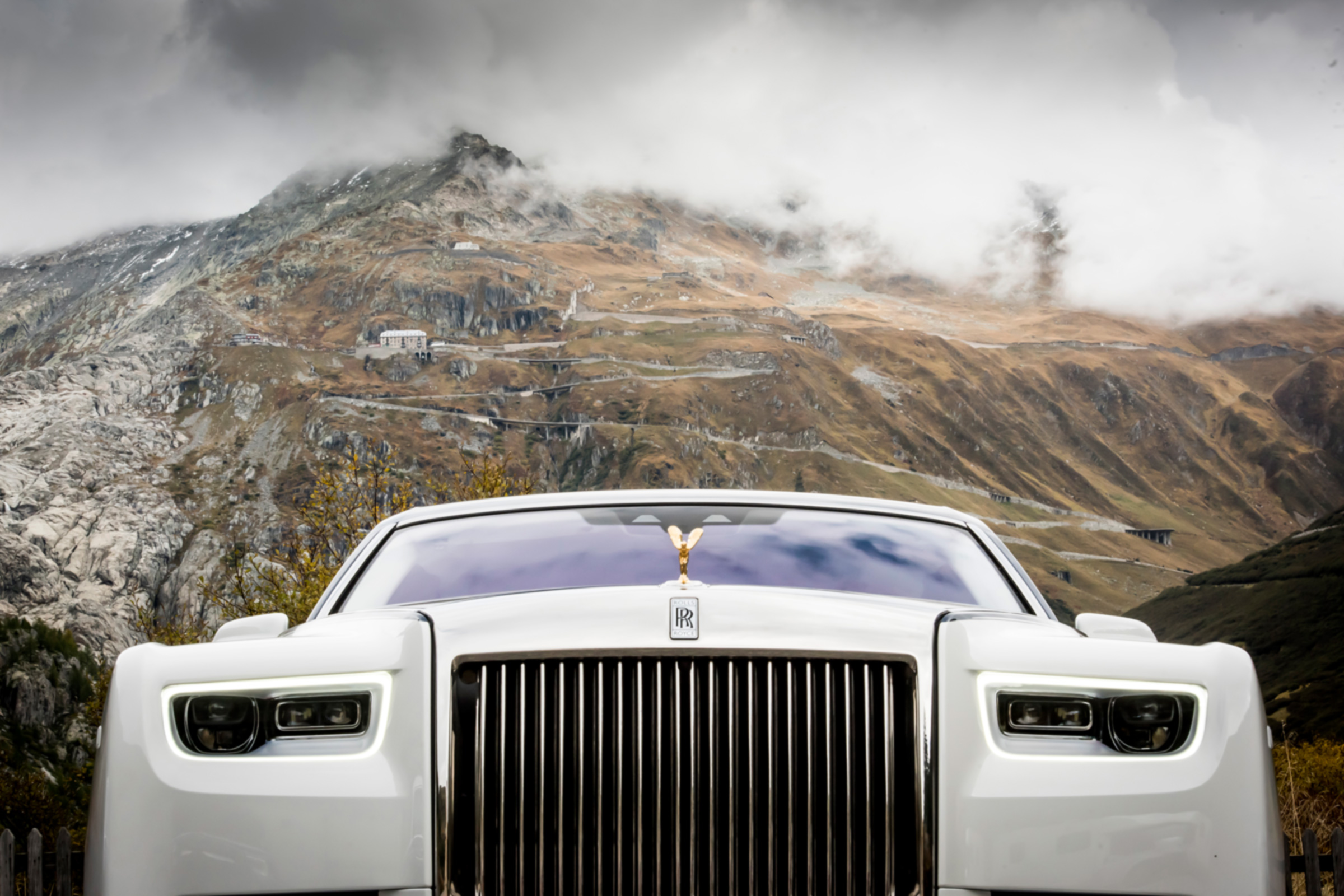 Rolls-Royce Phantom - headlights