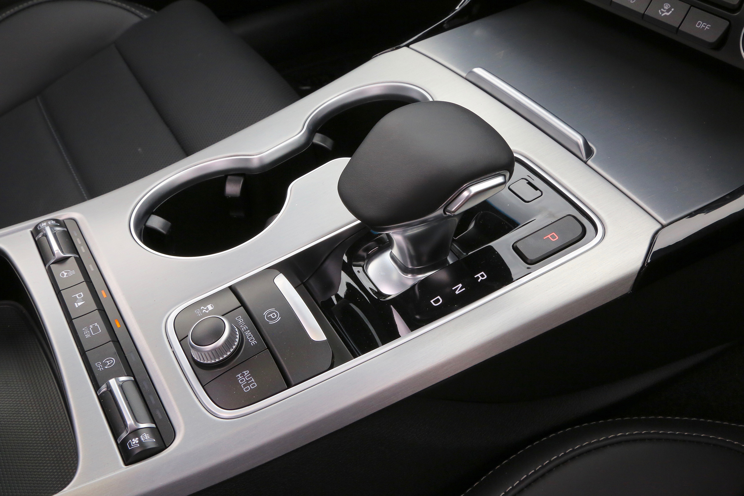 Kia Stinger - transmission