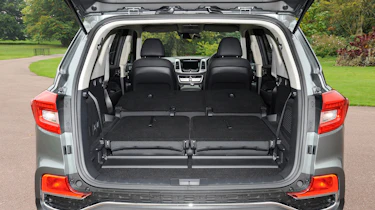 2017 SsangYong Rexton - boot