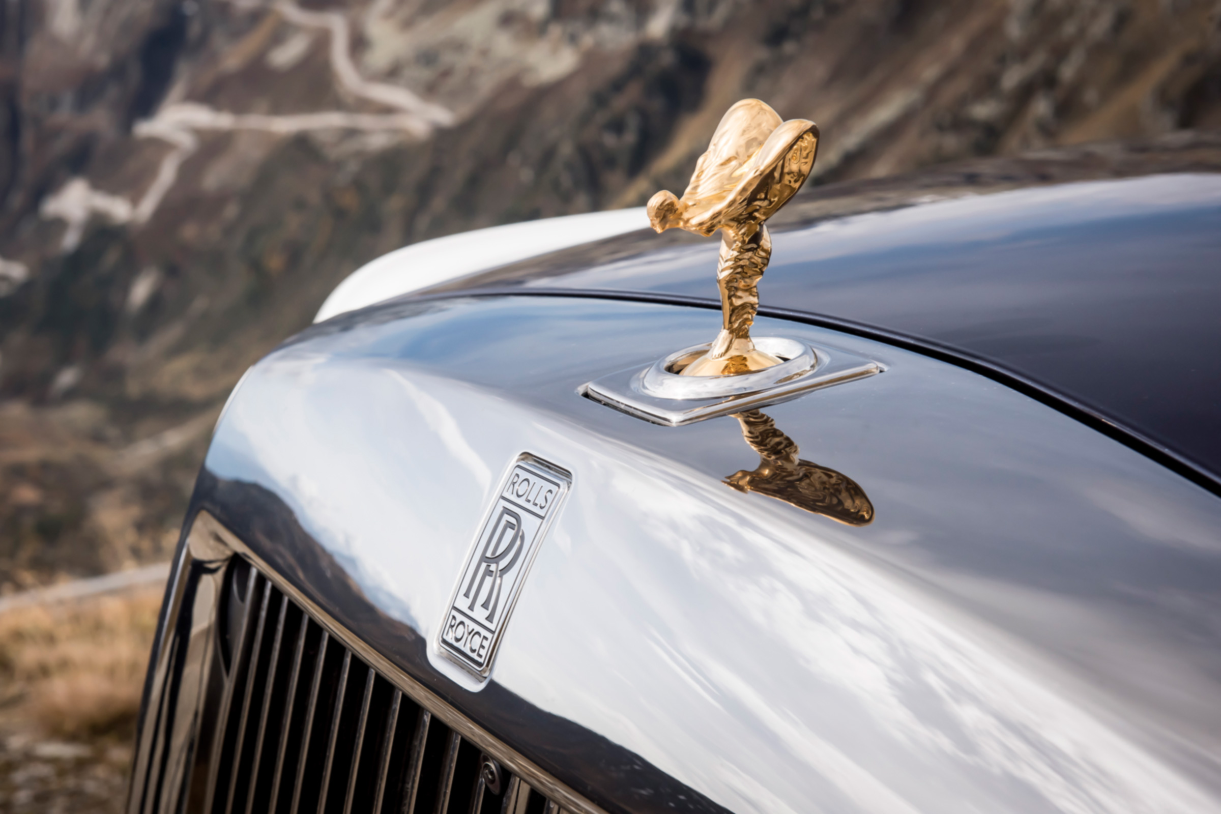 Rolls-Royce Phantom - bonnet ornament 