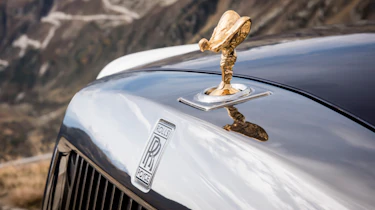 Rolls-Royce Phantom - bonnet ornament