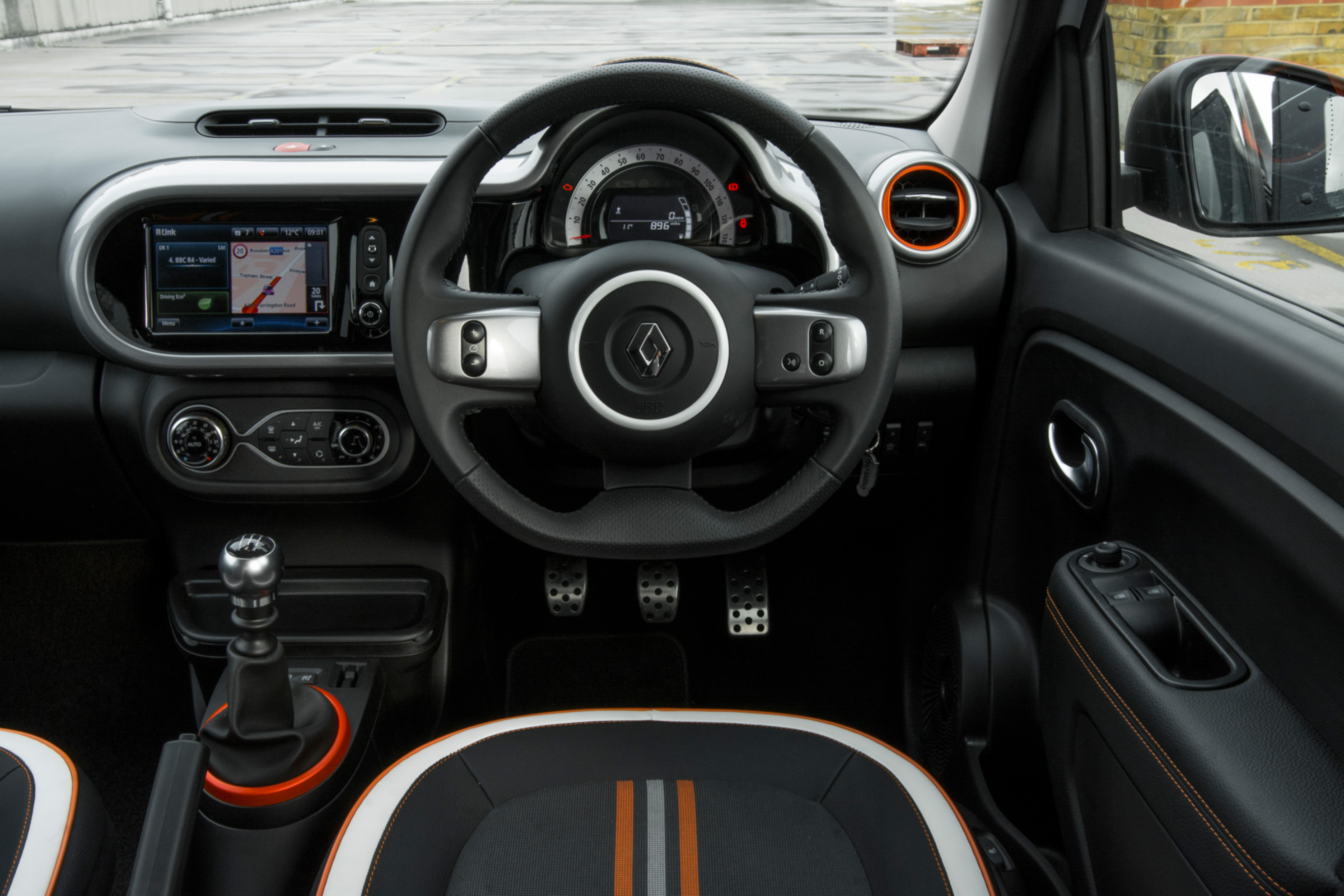 Triple test – Kia Picanto - interior