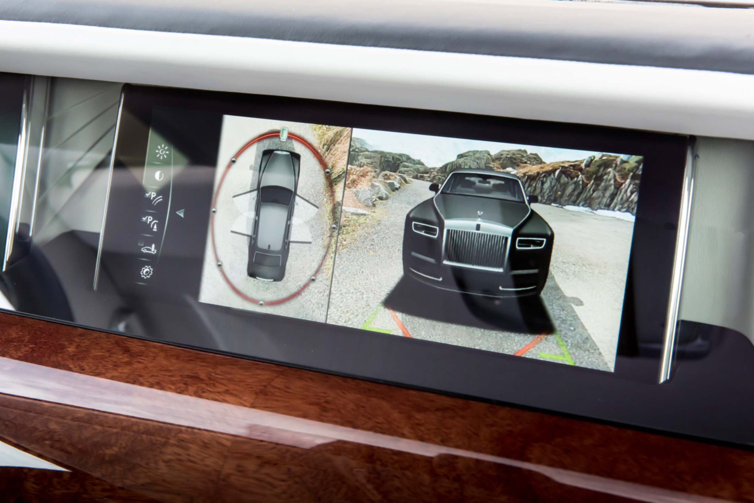 Rolls-Royce Phantom - infotainment