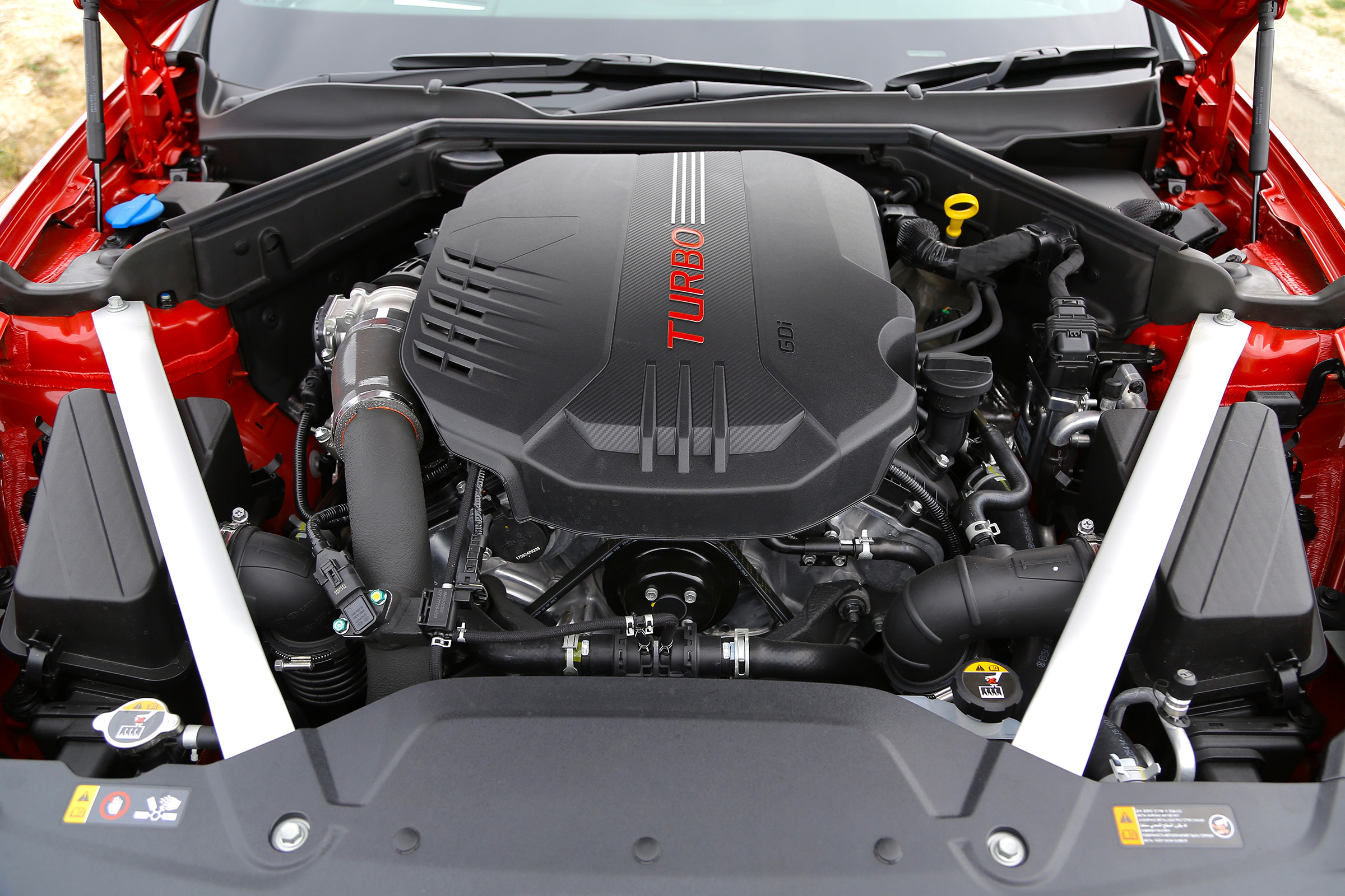 Kia Stinger - engine