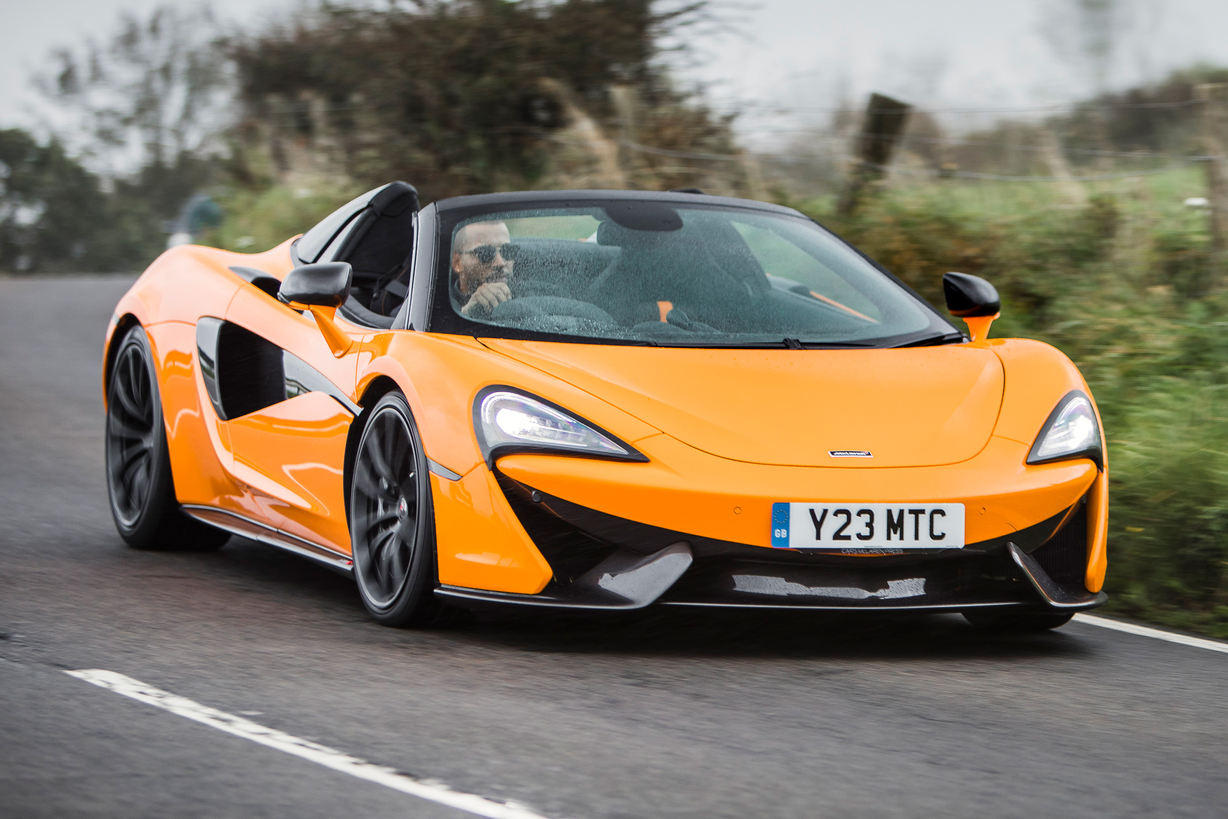 New McLaren 570S Spider - front