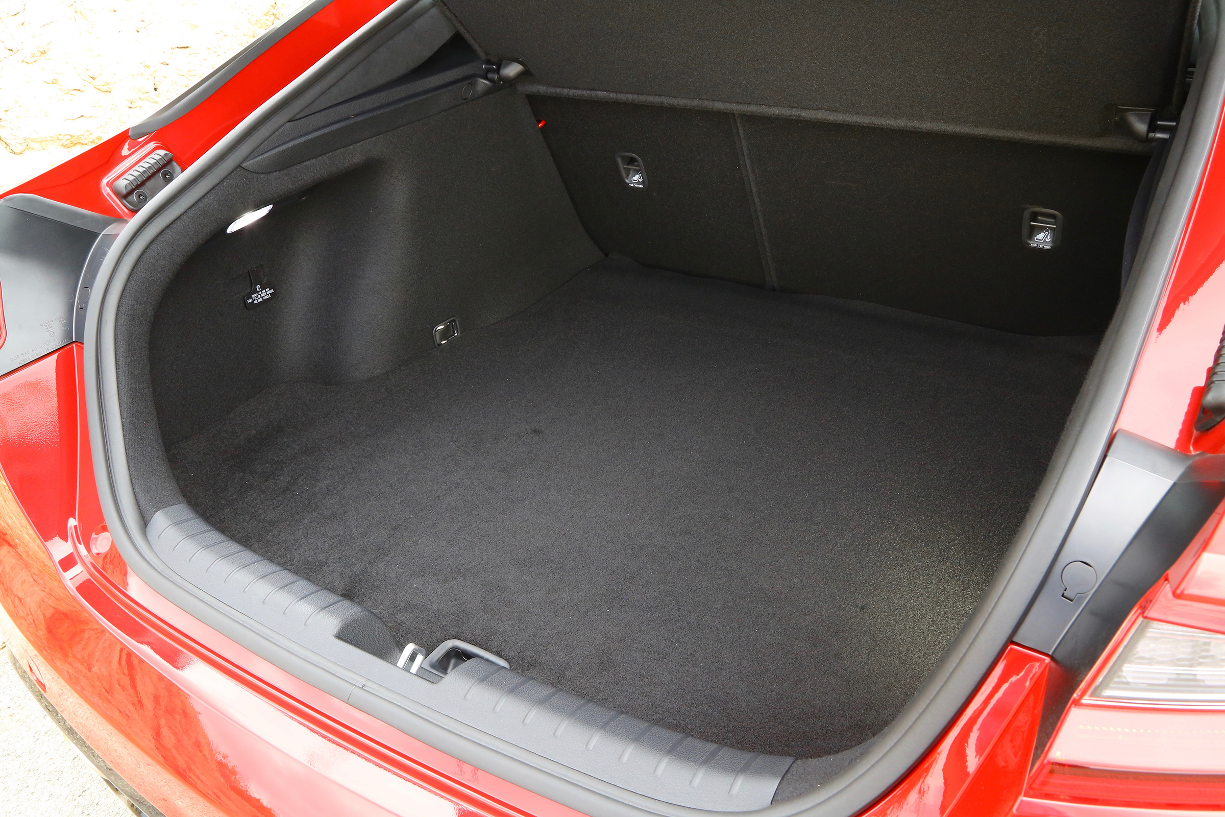 Kia Stinger - boot