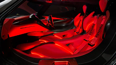 Apollo IE interior