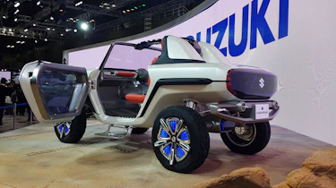 Suzuki e-Survivor rear