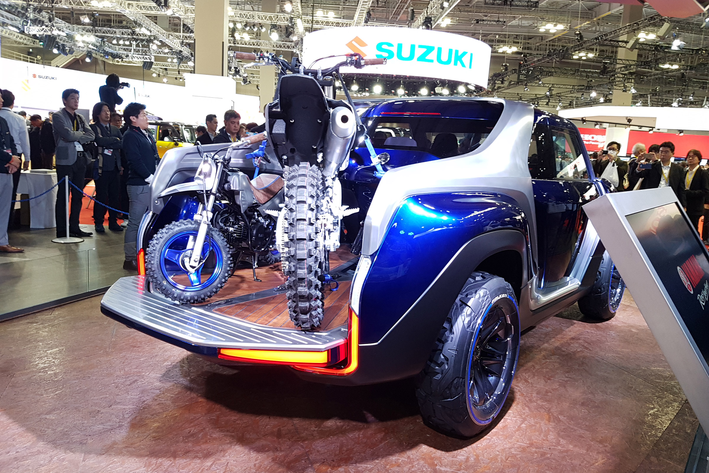 Yamaha Cross Hub concept rear