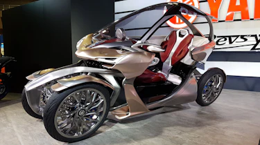 Yamaha MWC-4 front side
