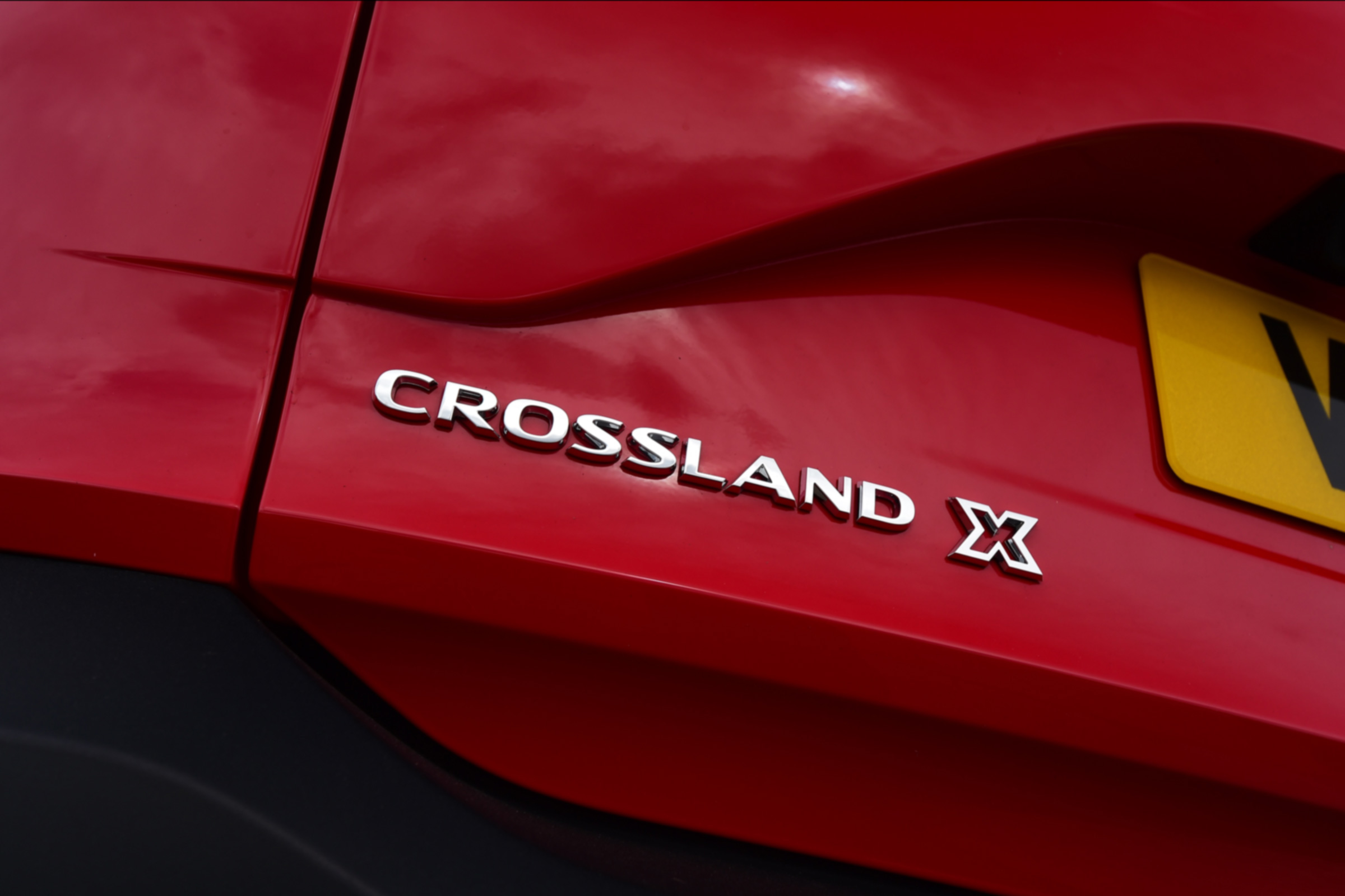 Vauxhall Crossland X - name badge