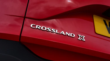 Vauxhall Crossland X - name badge