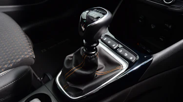Vauxhall Crossland X - transmission