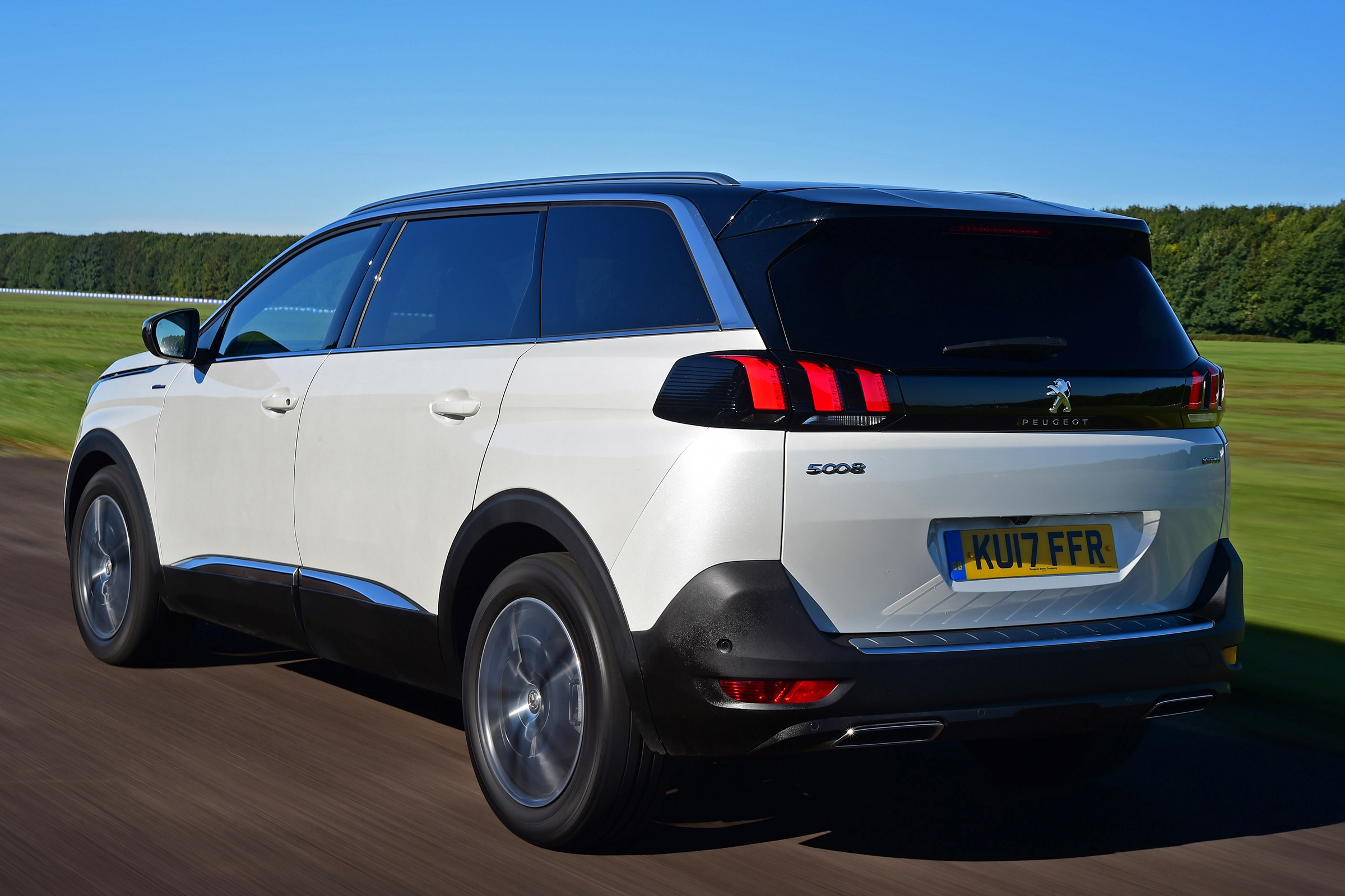 Peugeot 5008 - rear