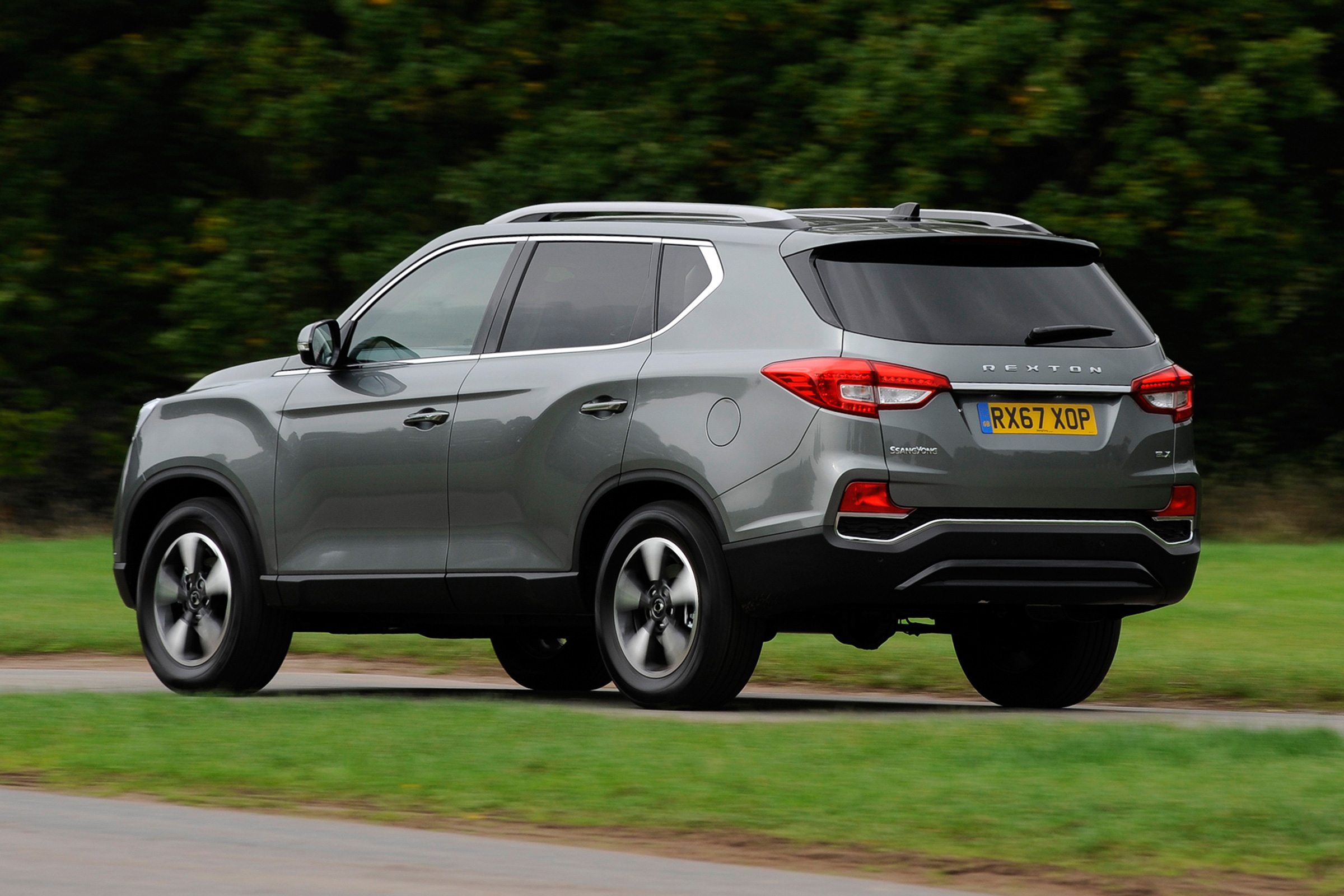 2017 SsangYong Rexton - rear