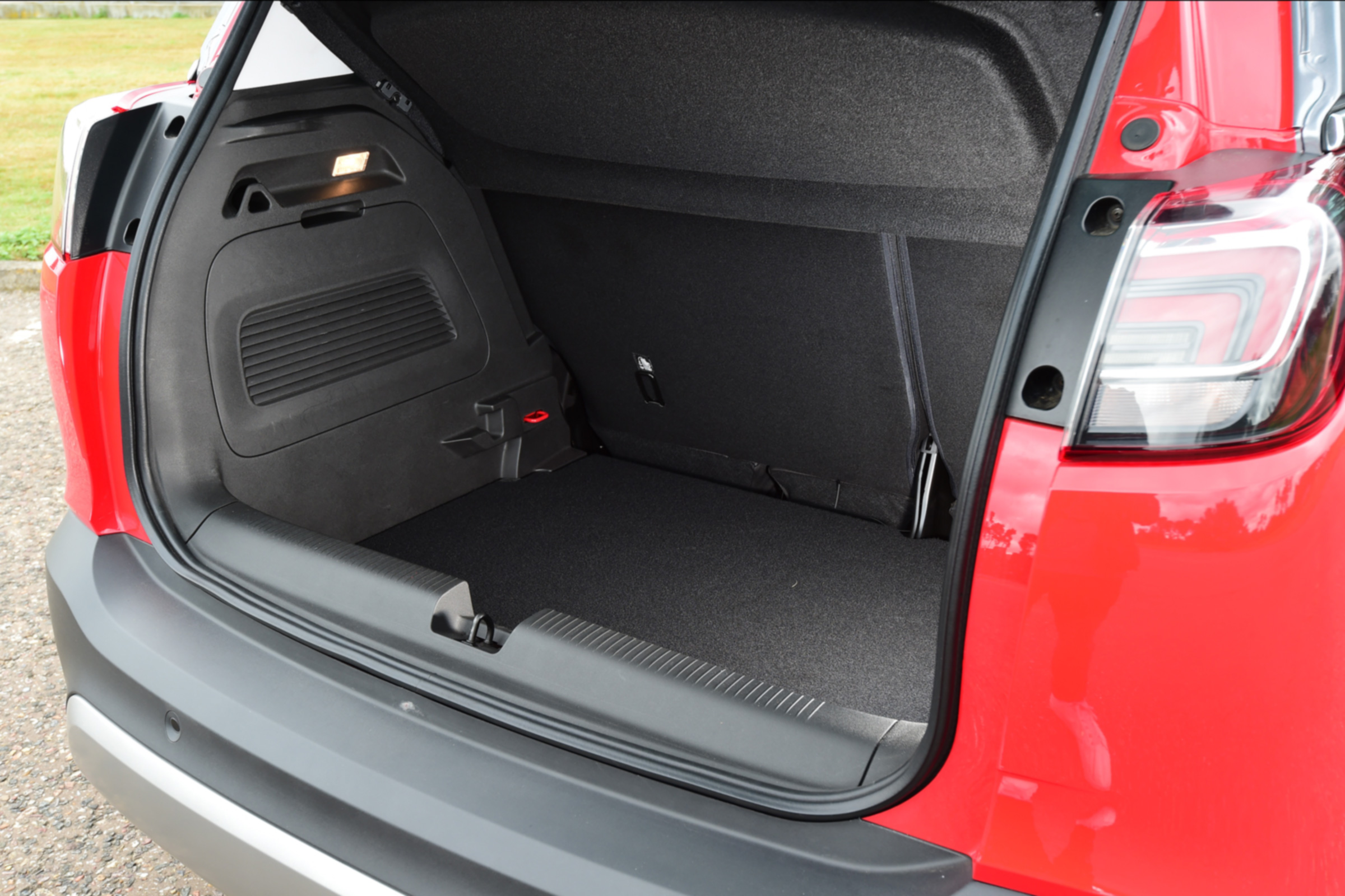 Vauxhall Crossland X - boot