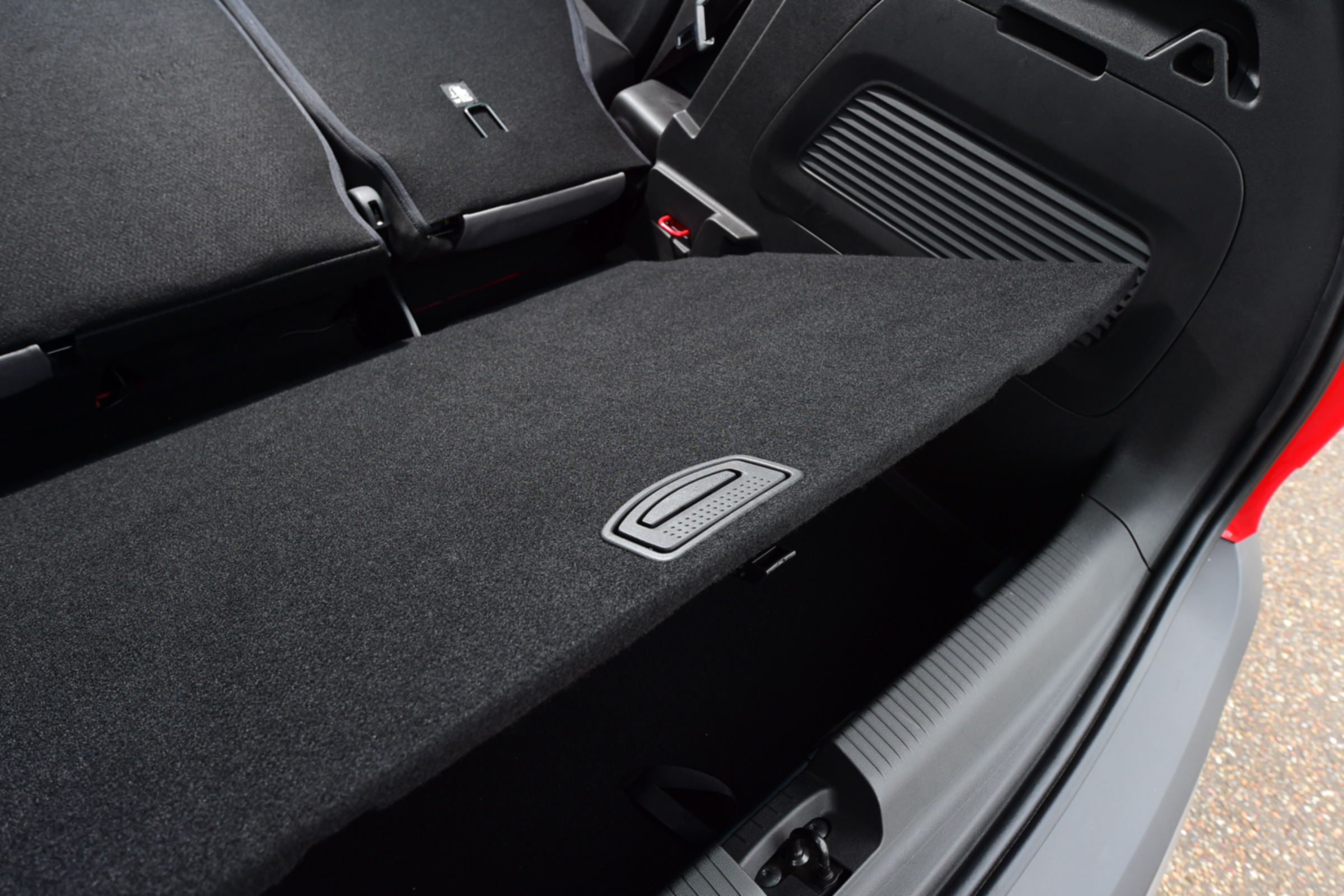 Vauxhall Crossland X - boot compartment