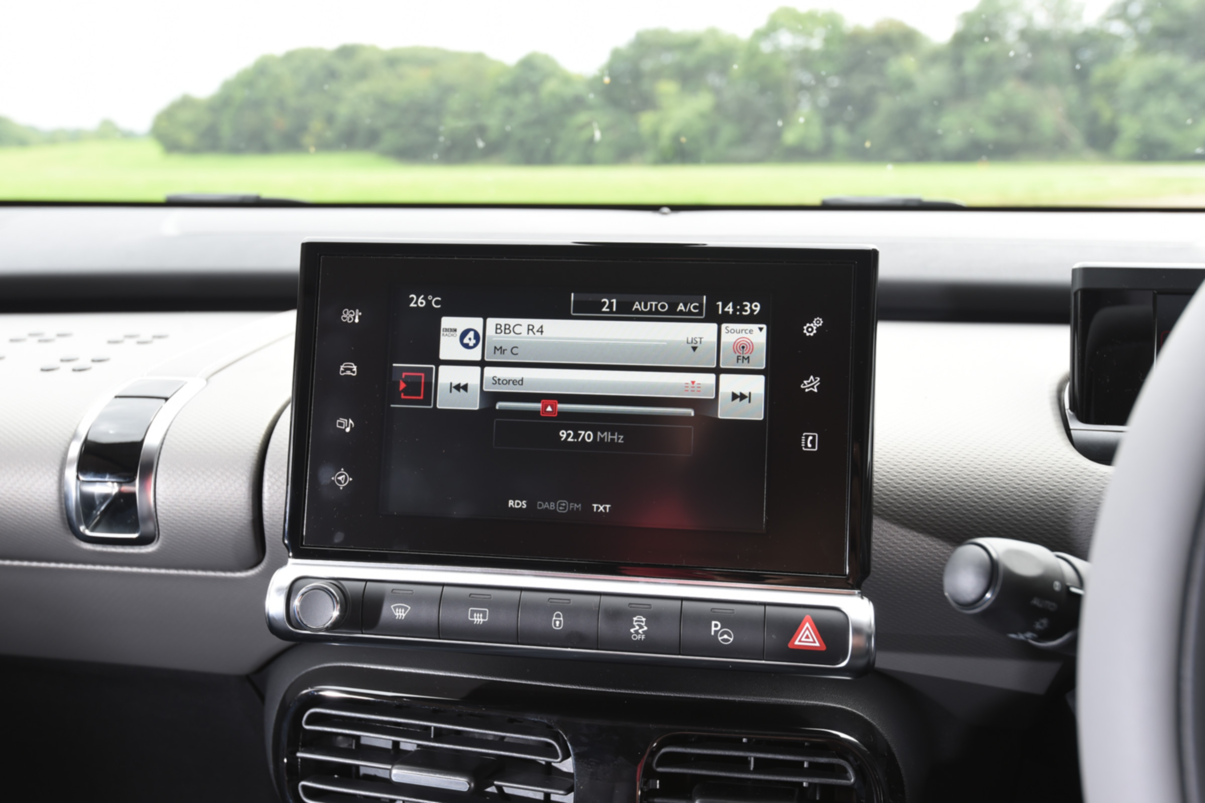 Citroen C4 Cactus - centre screen