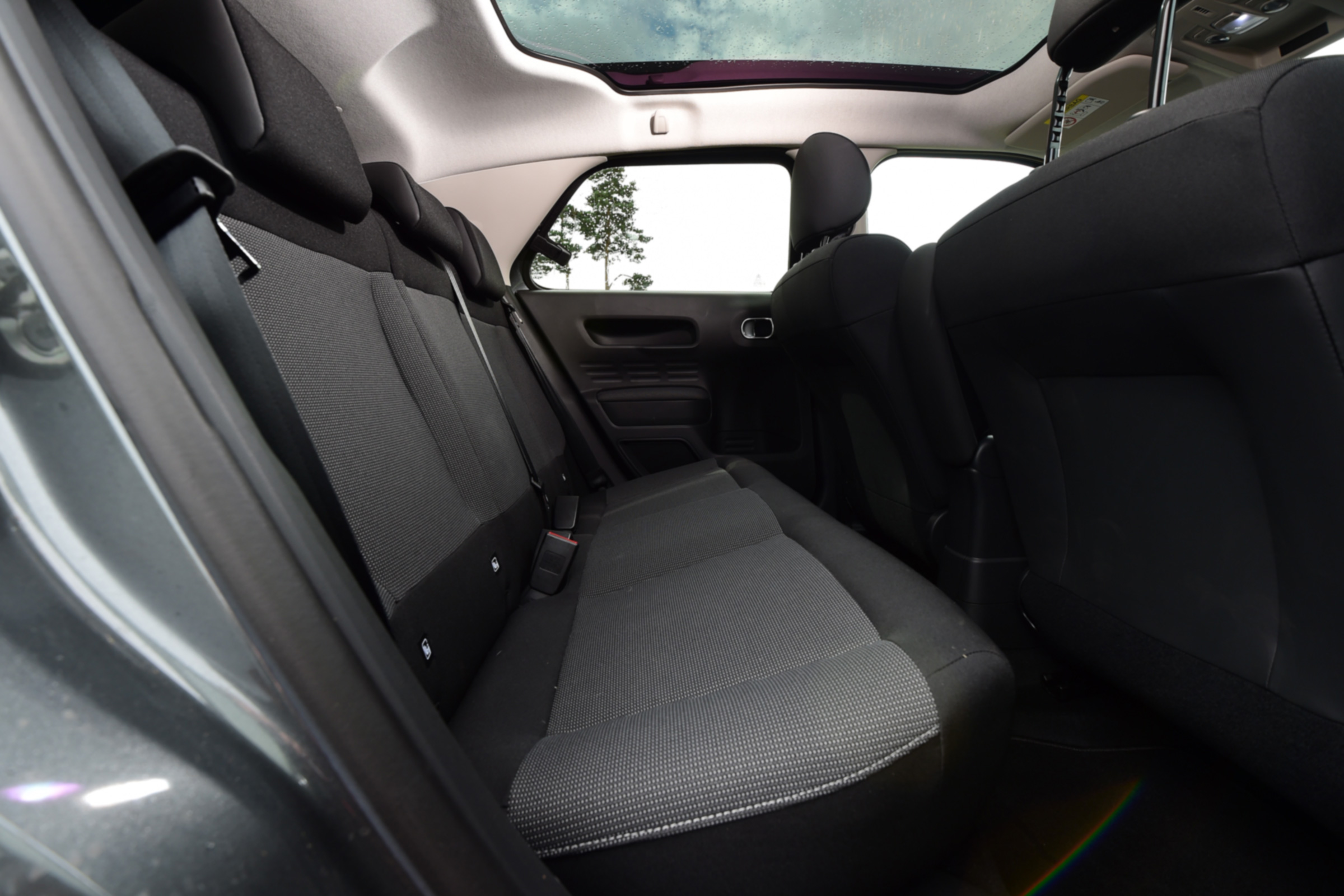 Citroen C4 Cactus - rear seats