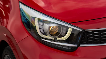 Triple test – Kia Picanto - headlight