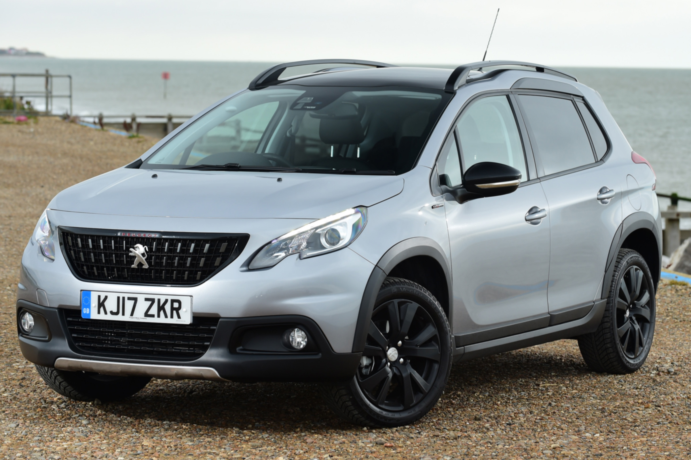 Peugeot 2008 - front static