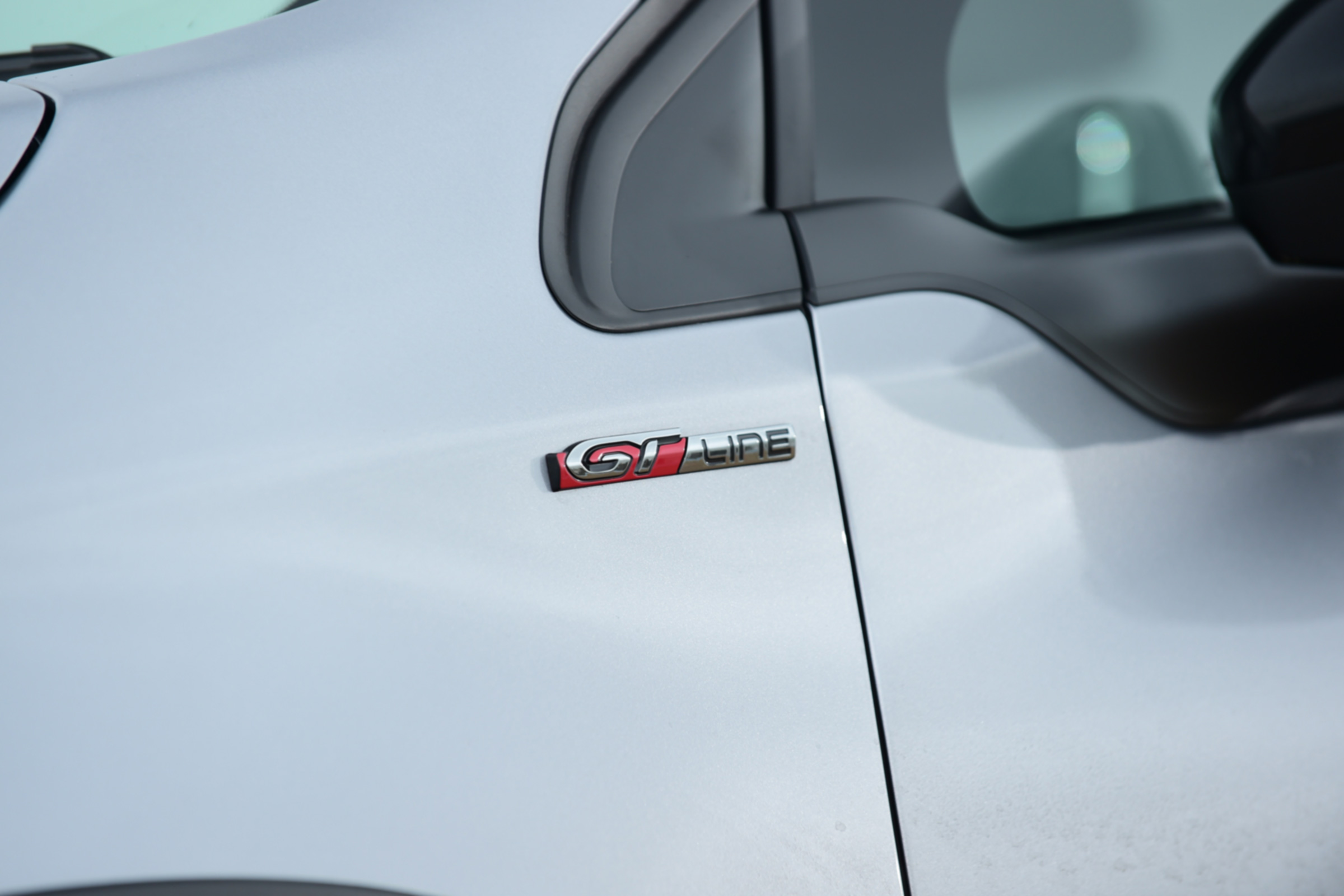 Peugeot 2008 - badge