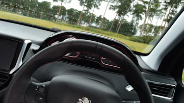 Peugeot 2008 - steering wheel