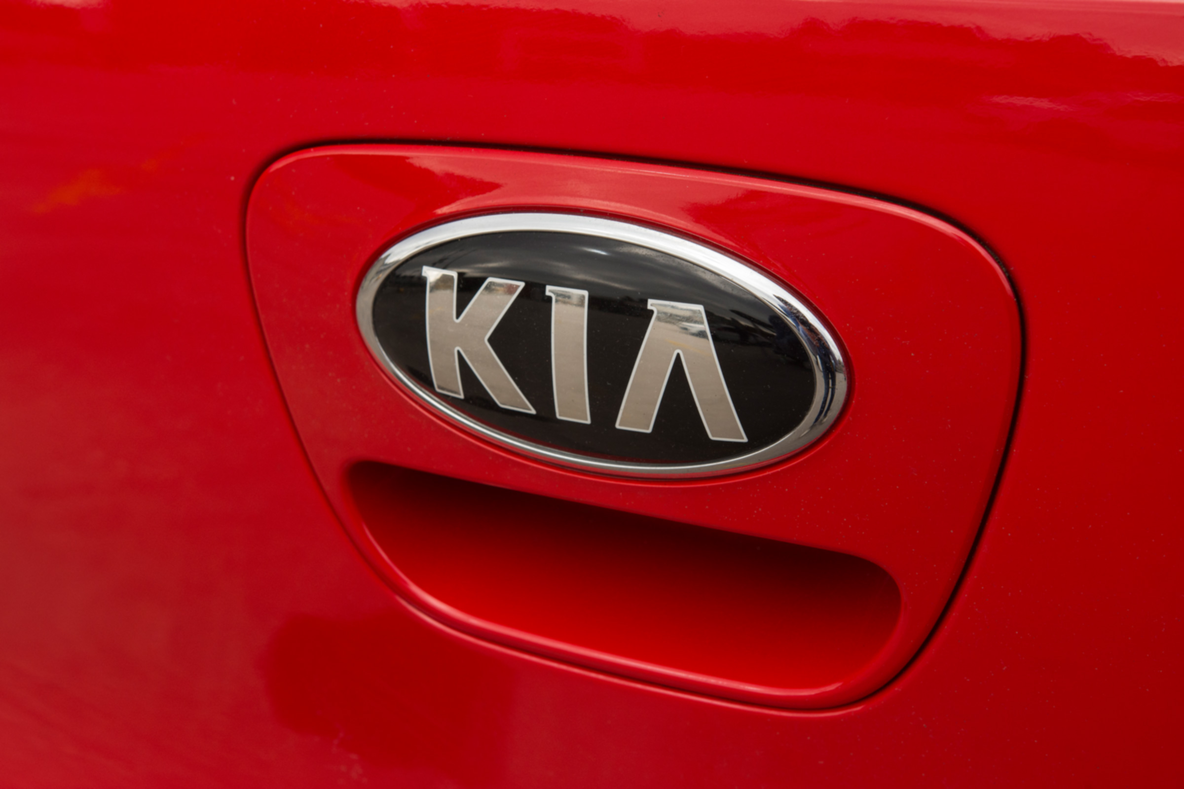 Triple test – Kia Picanto - Kia badge
