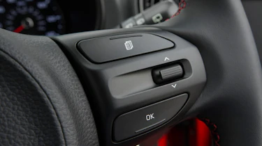 Triple test – Kia Picanto - steering controls