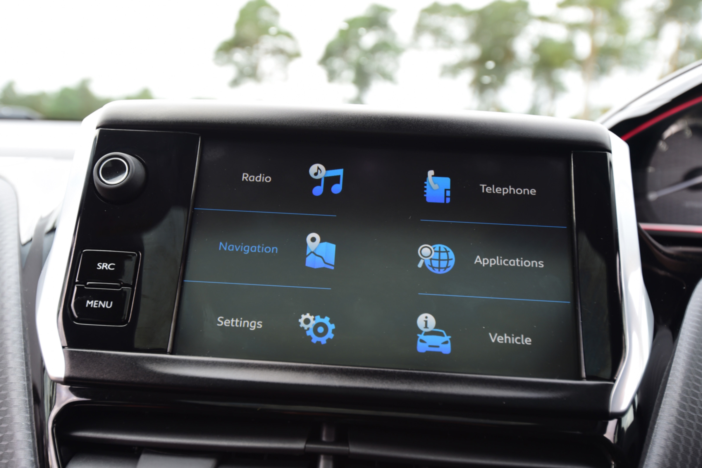 Peugeot 2008 - infotainment menu