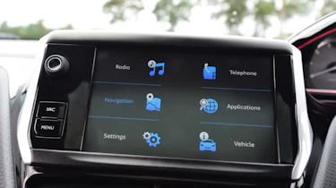 Peugeot 2008 - infotainment menu