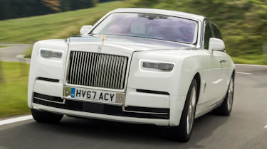 Rolls-Royce Phantom - slight corner action