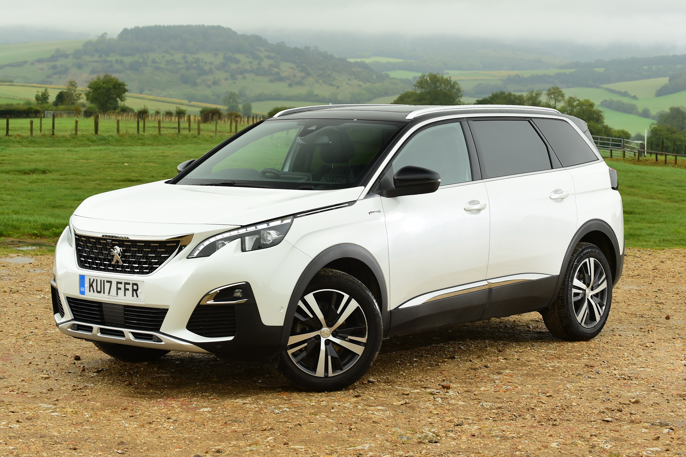Peugeot 5008 - front