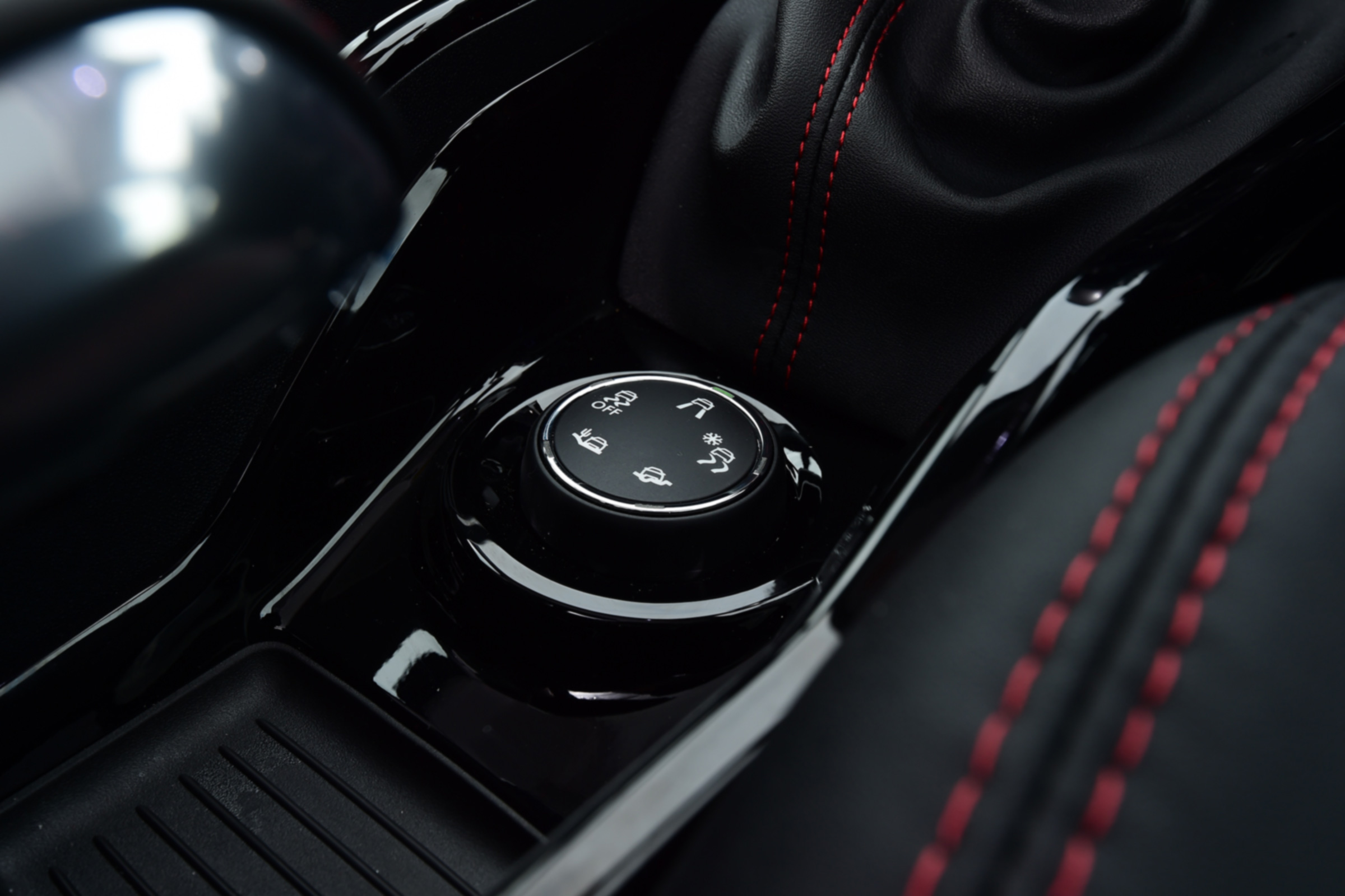 Peugeot 2008 - controls