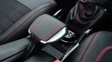 Peugeot 2008 - centre console