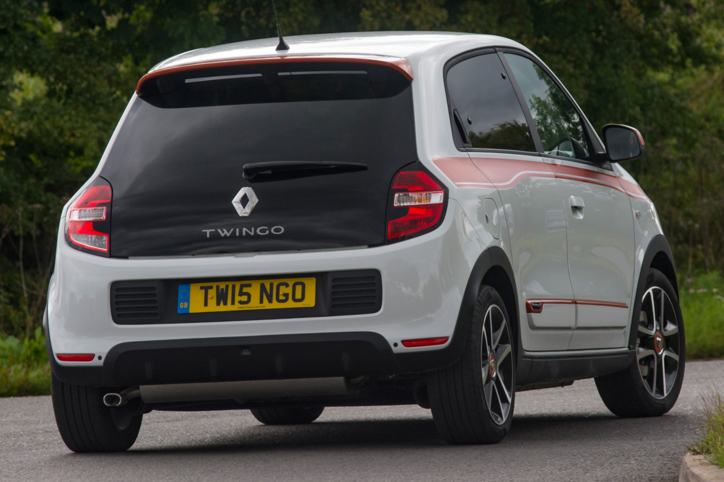 Triple test – Renault Twingo - rear action